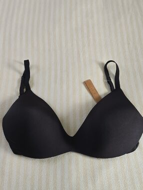 SKIMS Wireless Form Super Push Up Bra Size:32H (32DDDDD) Onyx